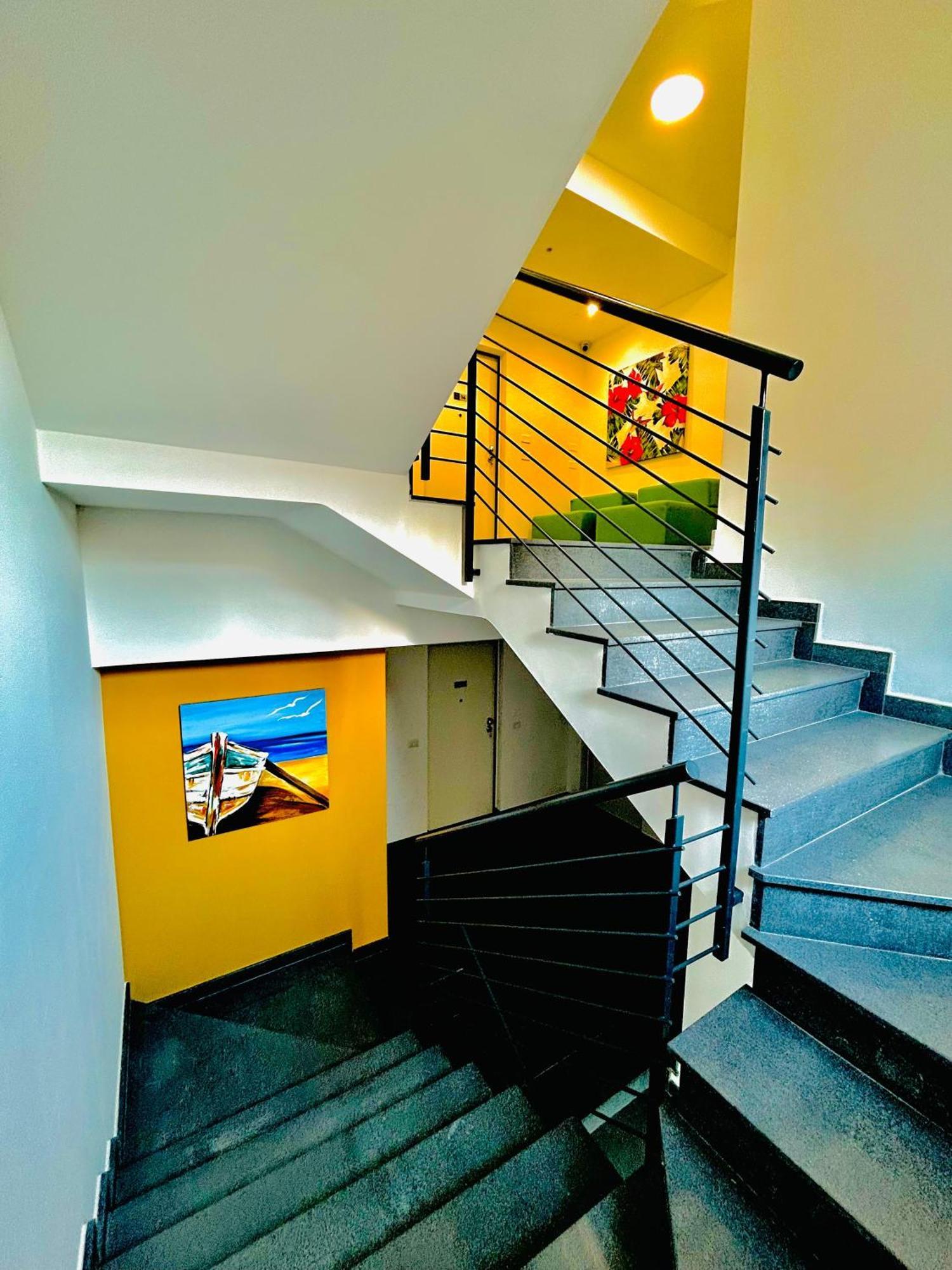 Aqua Marine B&B - Rooms And Apartments Милаццо Экстерьер фото
